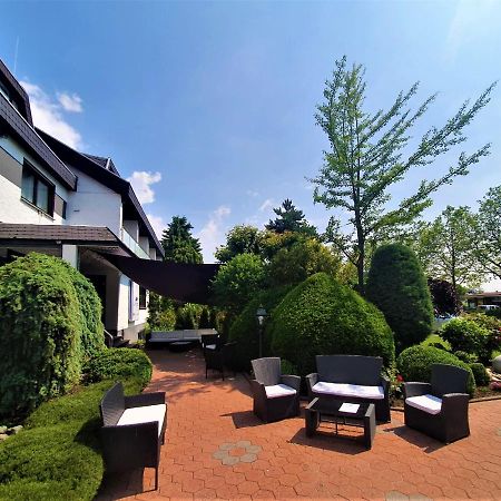 Dreispitz -B&B-Hotel Garni Hofheim Bagian luar foto