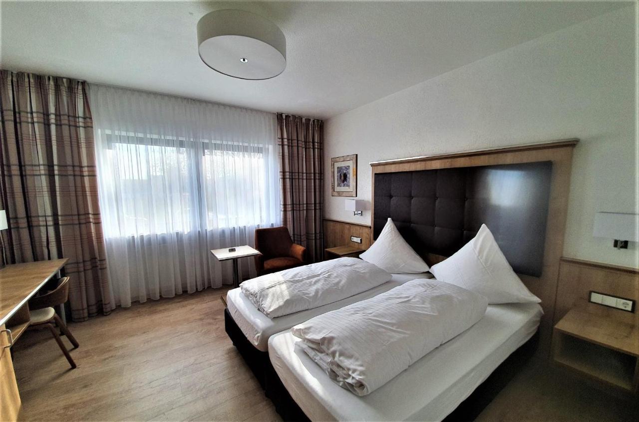 Dreispitz -B&B-Hotel Garni Hofheim Bagian luar foto