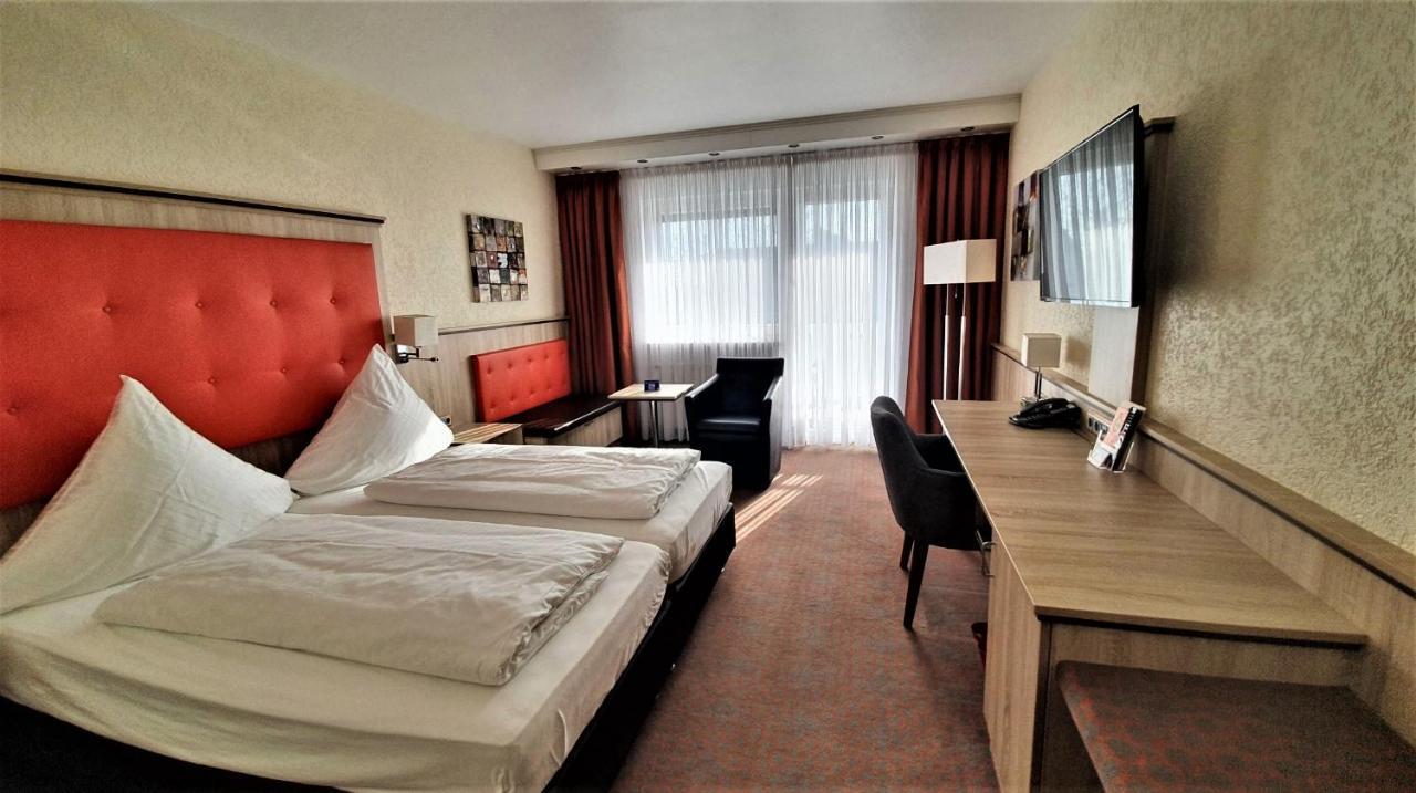 Dreispitz -B&B-Hotel Garni Hofheim Bagian luar foto