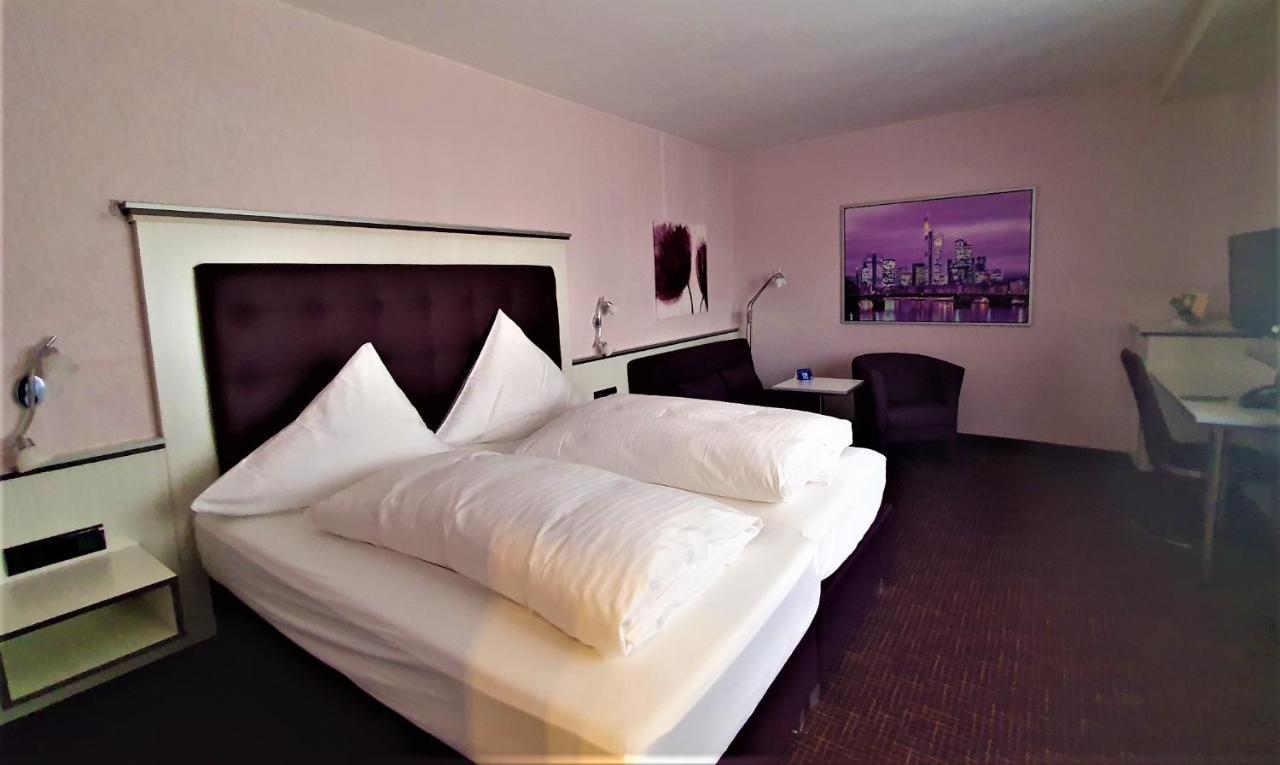 Dreispitz -B&B-Hotel Garni Hofheim Bagian luar foto