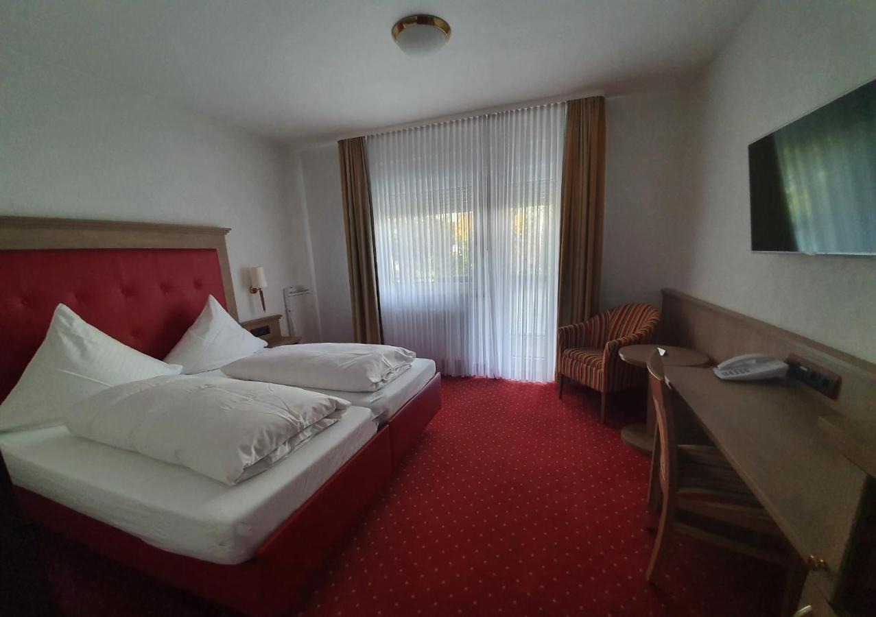 Dreispitz -B&B-Hotel Garni Hofheim Bagian luar foto