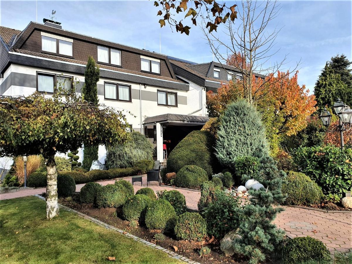 Dreispitz -B&B-Hotel Garni Hofheim Bagian luar foto