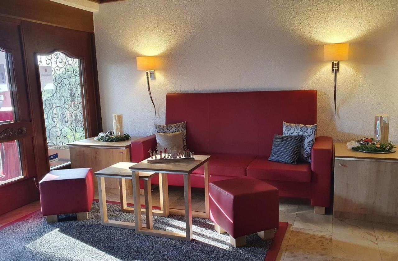 Dreispitz -B&B-Hotel Garni Hofheim Bagian luar foto